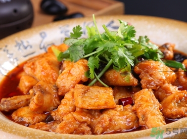 帶魚和牛奶可以一起吃嗎？帶魚和牛奶可以同時吃嗎？