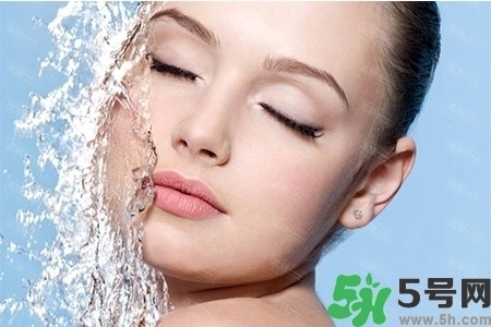 補(bǔ)水面膜怎么選擇？補(bǔ)水的面膜可以天天敷嗎？