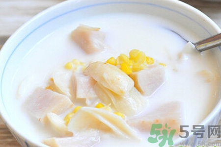吃芋頭可以喝牛奶嗎？吃芋頭喝牛?奶有什么好處？
