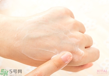 資生堂護手霜怎么樣？資生堂護手霜100g紅罐好用嗎？