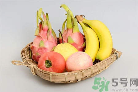 火龍果和梨能一起吃嗎？火龍果和梨能一起榨汁嗎？
