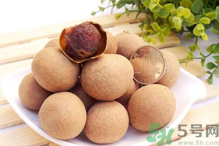 干桂圓一天可以吃幾個(gè)？干桂圓怎么吃最有營養(yǎng)？