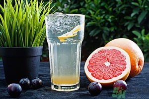 柚子可以泡水喝嗎？柚子泡水喝有什么好處？