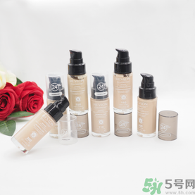 revlon露華濃粉底液怎么樣？露華濃粉底液色號(hào)選擇與試色