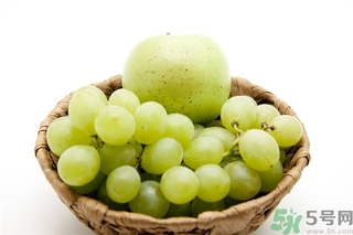 葡萄和蘋果可以一起吃嗎？葡萄和蘋果可以一起榨汁嗎？