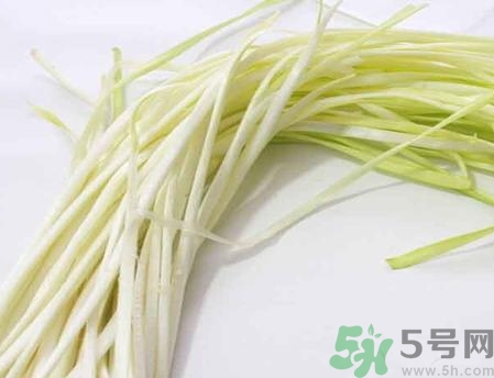 韭黃是蒜黃嗎？韭黃和蒜黃的區(qū)別？