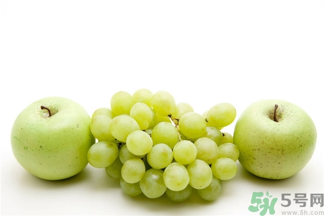 葡萄和蘋果可以一起吃嗎？葡萄和蘋果可以一起榨汁嗎？
