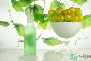 葡萄和蘋果可以一起吃嗎？葡萄和蘋果可以一起榨汁嗎？