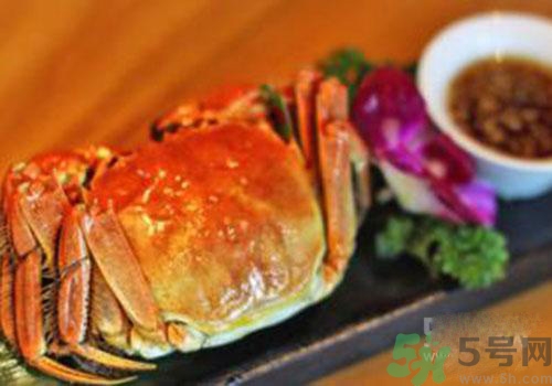 大閘蟹蒸多長時間？沒熟的大閘蟹可以吃嗎？