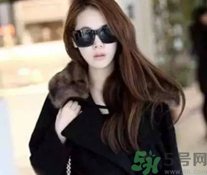 皮膚不白的人染什么顏色的頭發(fā)？頭發(fā)顏色怎么選擇？