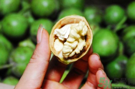新鮮核桃上火嗎？吃新鮮核桃會(huì)上火嗎？