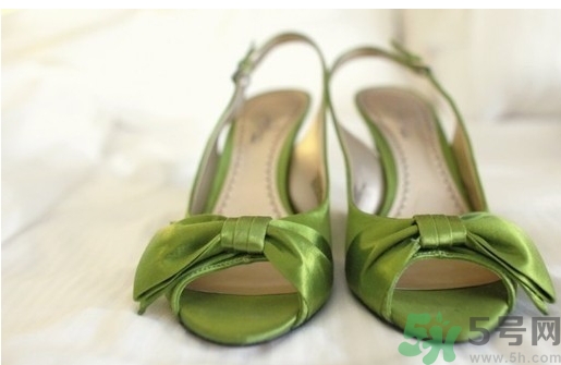 結(jié)婚可以穿綠色衣服嗎？結(jié)婚為什么穿綠鞋子？