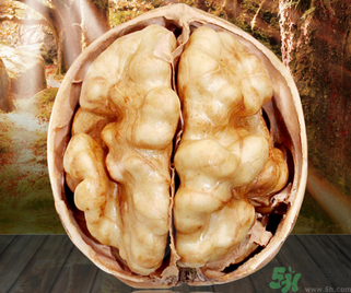 紙皮核桃和薄皮核桃的區(qū)別？紙皮核桃和薄皮核桃哪個(gè)好？
