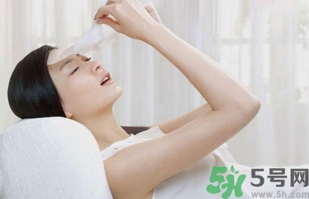 夏天曬黑了多久恢復(fù)？夏天曬黑了怎么白回來？