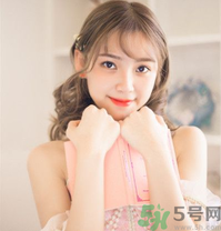 皮膚不白的人染什么顏色的頭發(fā)？頭發(fā)顏色怎么選擇？