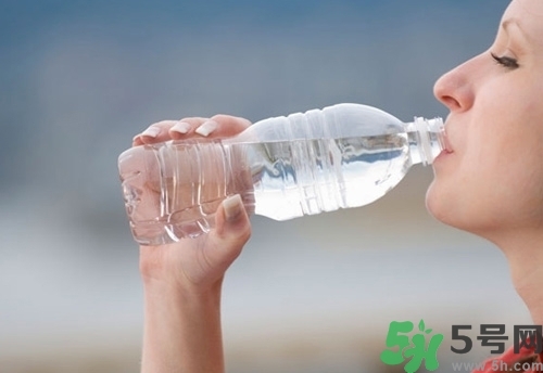 皮膚不白是什么原因？皮膚不白怎么辦