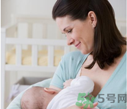 母乳喂養(yǎng)多久喂一次？母乳喂養(yǎng)注意事項