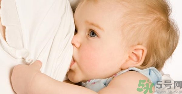 母乳喂養(yǎng)多久喂一次？母乳喂養(yǎng)注意事項