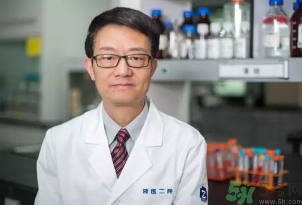 蘇打水可以喝嗎？小蘇打能吃嗎？