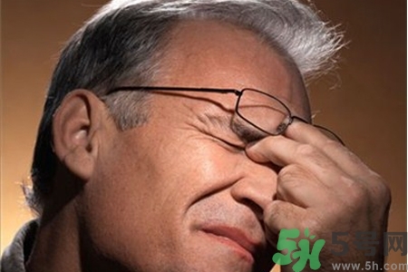 眼睛干澀發(fā)癢怎么回事？眼睛干澀發(fā)癢怎么辦？