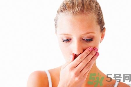 嘴里長(zhǎng)泡怎么回事？嘴里面長(zhǎng)泡怎么辦？