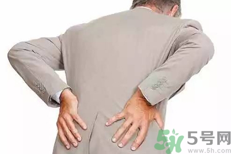 后背刺痛是怎么回事？后背刺痛是怎么辦？