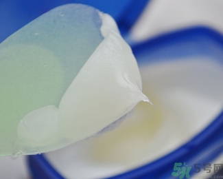 孕婦可以用凡士林嗎？孕婦可以用凡士林潤膚露嗎？