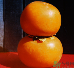 女人吃柿子有什么好處？女人吃柿子好嗎？