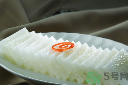 秋天吃白蘿卜好嗎？吃白蘿卜有什么好處和壞處？