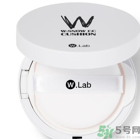 w.lab雪花氣墊黑色款怎么樣？w.lab雪花氣墊黑色和白色區(qū)別？