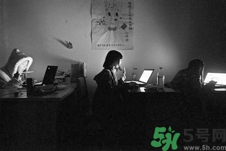 熬夜對(duì)青少年有什么影響？熬夜對(duì)青少年的危害是什么？