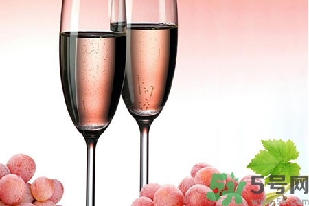 葡萄酒什么時(shí)候喝最好？一天什么時(shí)間喝葡萄酒最好？