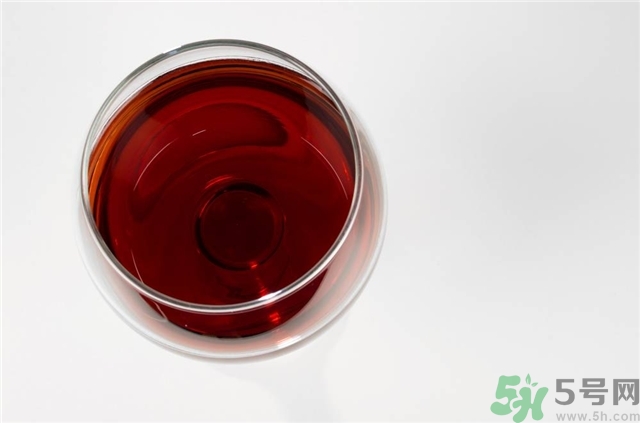 葡萄酒不能和什么一起吃？葡萄酒和什么食物相克？