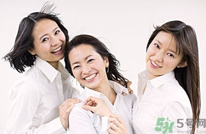 頭發(fā)枯黃稀少怎么辦？頭發(fā)又黃又少怎么辦？