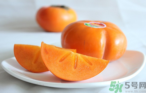 脆柿子可以直接吃嗎？柿子可以直接吃嗎？