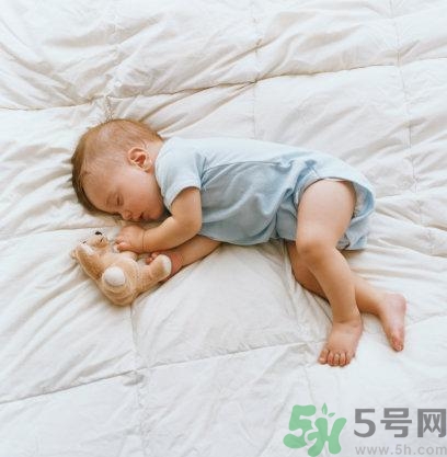 秋季幼兒如何預(yù)防感冒？秋季幼兒感冒怎么辦？