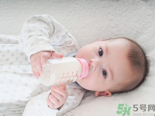斷奶期間奶漲怎么辦？什么時(shí)候斷奶最合適？