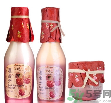skin food和the face shop哪個(gè)好？思親膚和菲詩小鋪哪個(gè)好？