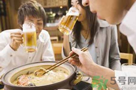 吃火鍋喝啤酒會(huì)胖嗎？吃火鍋喝啤酒胖了怎么辦？