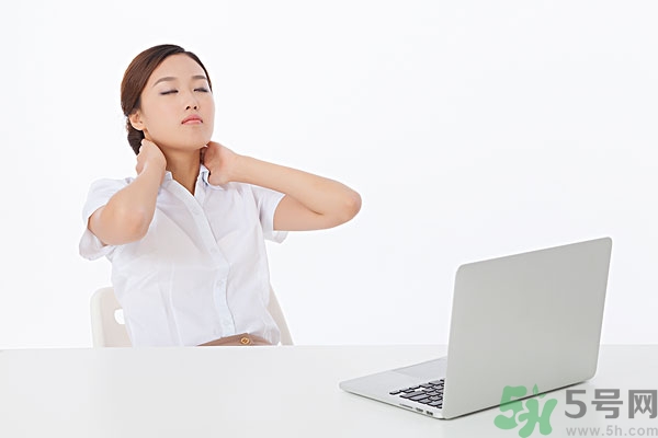 太累了會(huì)不會(huì)導(dǎo)致月經(jīng)退后？太累會(huì)導(dǎo)致月經(jīng)推遲嗎