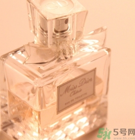 夜巴黎香水現(xiàn)在有嗎？夜巴黎香水哪里買？
