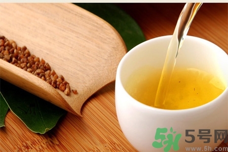 茶垢對身體有害嗎？茶垢到底是養(yǎng)生還是危害健康？