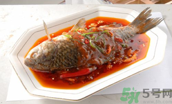 鯽魚死了一夜能吃嗎？鯽魚死了一天能吃嗎？