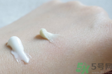 白兔祛痘膏和獅王哪個(gè)好？白兔牌暗瘡膏哪款好？