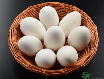 鴨蛋不能和什么一起吃？鴨蛋不能與什么食物同食？