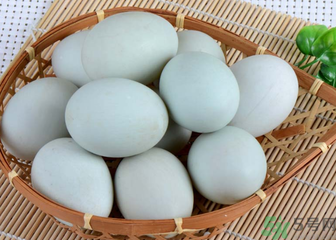 鴨蛋不能和什么一起吃？鴨蛋不能與什么食物同食？