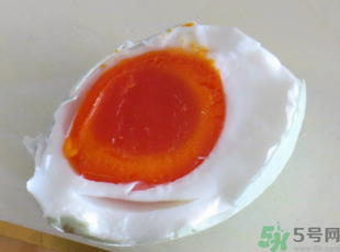 煮熟的咸鴨蛋能冷凍嗎？煮熟的咸鴨蛋放在冰箱能放多久？