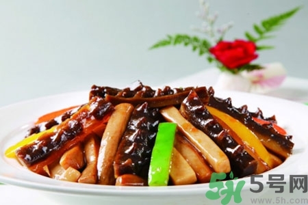 新鮮海參怎么吃最有營(yíng)養(yǎng)？新鮮海參生吃最有營(yíng)養(yǎng)嗎？