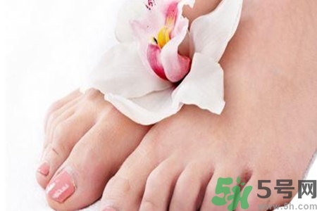腳趾甲長到肉里怎么辦？腳趾甲長到肉里是什么原因？