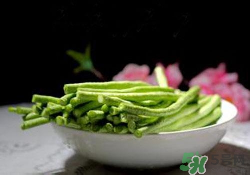 豇豆沒炒熟有毒嗎？吃沒炒熟的豇豆中毒怎么辦？